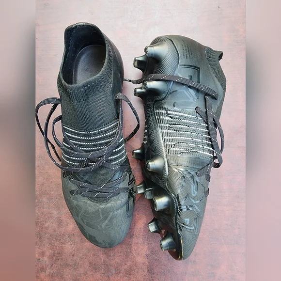 Black Puma future z ultra 1.1 Cleats